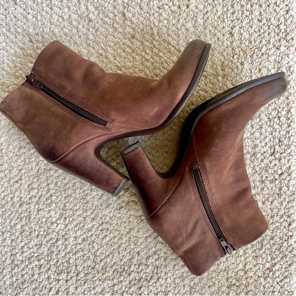 ECCO Brown Leather Heeled Ankle Boots EU 37 US 6.5-7 Side Zip Block Heel